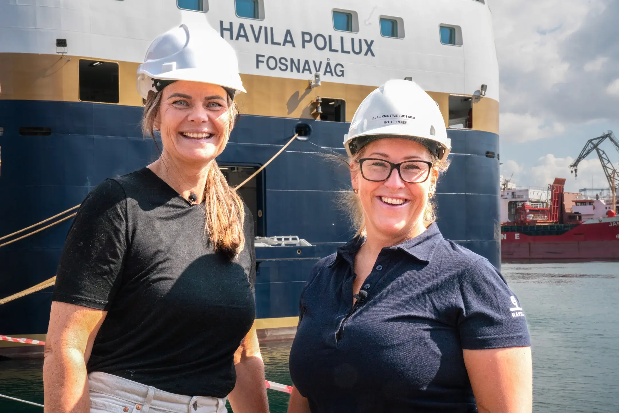 Purser Judith Hydle og hotellsjef Gabriella Tangen