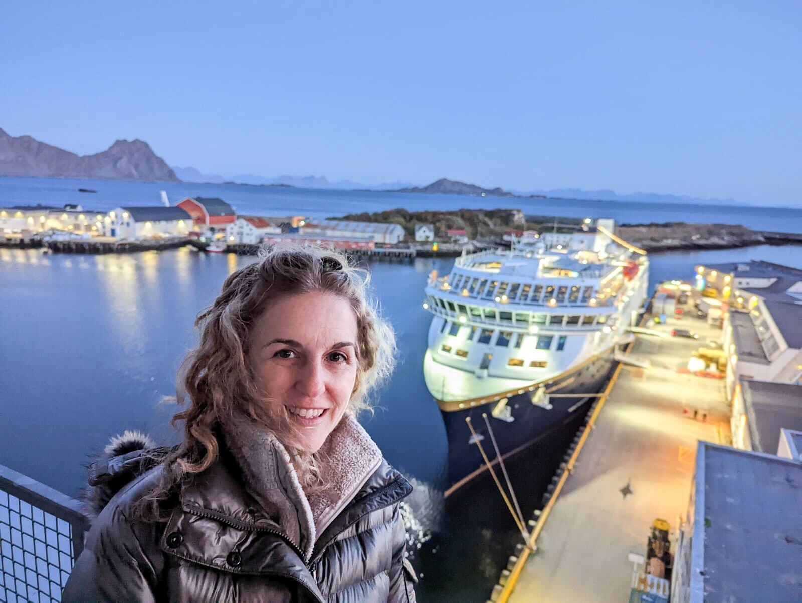 Vicky in front of the ship